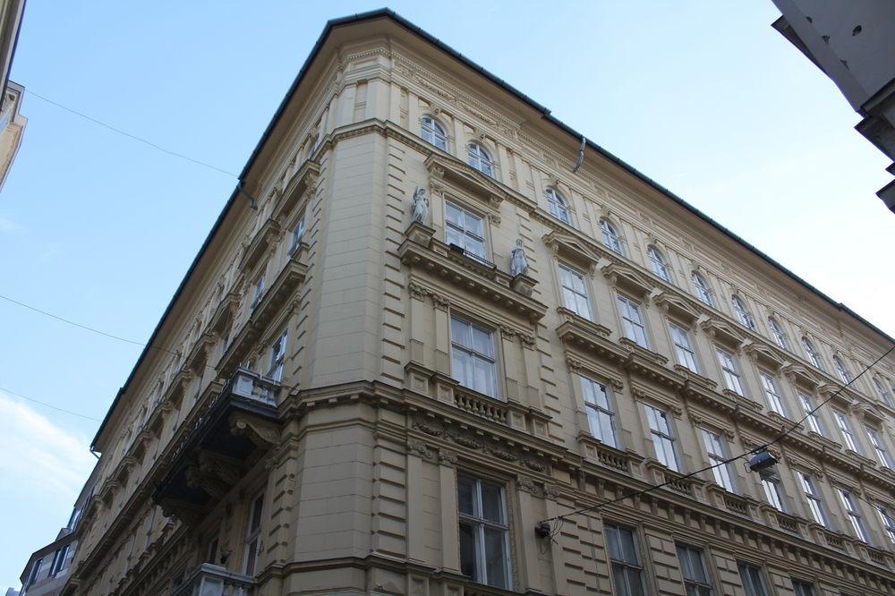 Old Monarchia Hotel Budapeşte Dış mekan fotoğraf